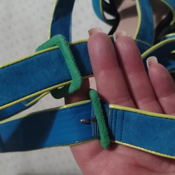 Jessica Simpson turquoise heels - Picture 6 of 9